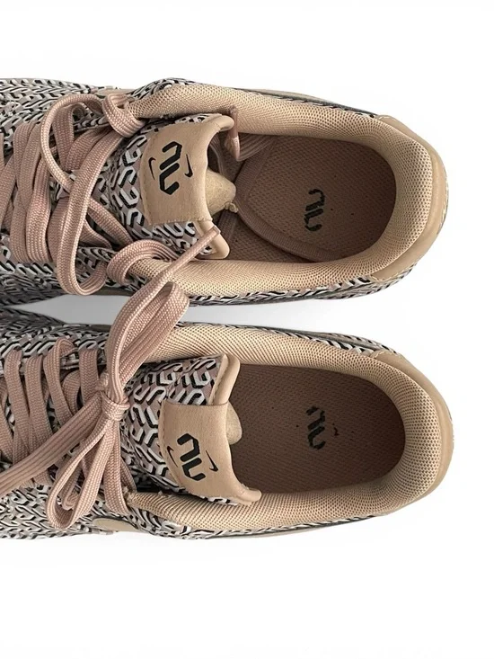 Nike Low-Top WINS AIR FORCE 1 LX Sneakers limited edition United in Victory W 9 - Picture 5 of 14